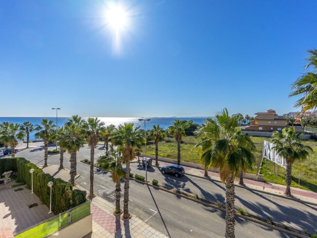 4 Bedroom 2 Bathroom Terraced house in Orihuela Costa