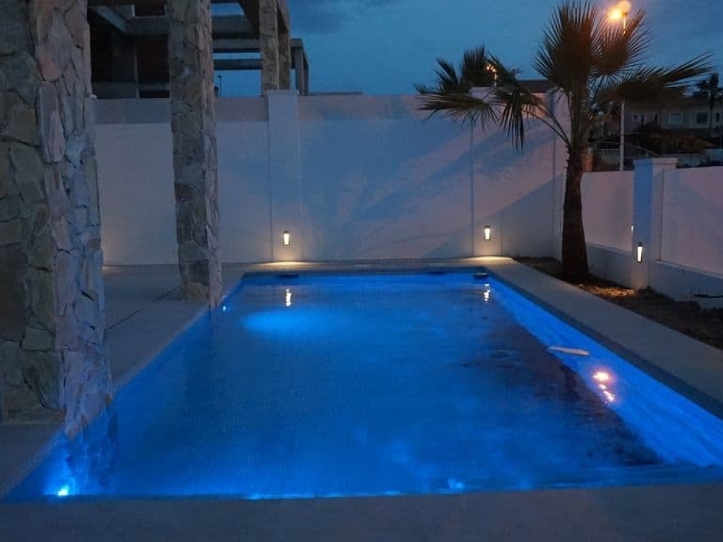 4 Bedroom 4 Bathroom Terraced house in Torrevieja