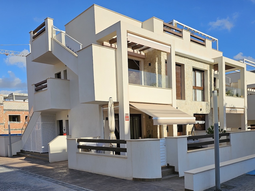 3 Bedroom 2 Bathroom in Torrevieja