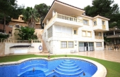 4-2329/2213, 6 Bedroom 3 Bathroom Villa in Orihuela Costa