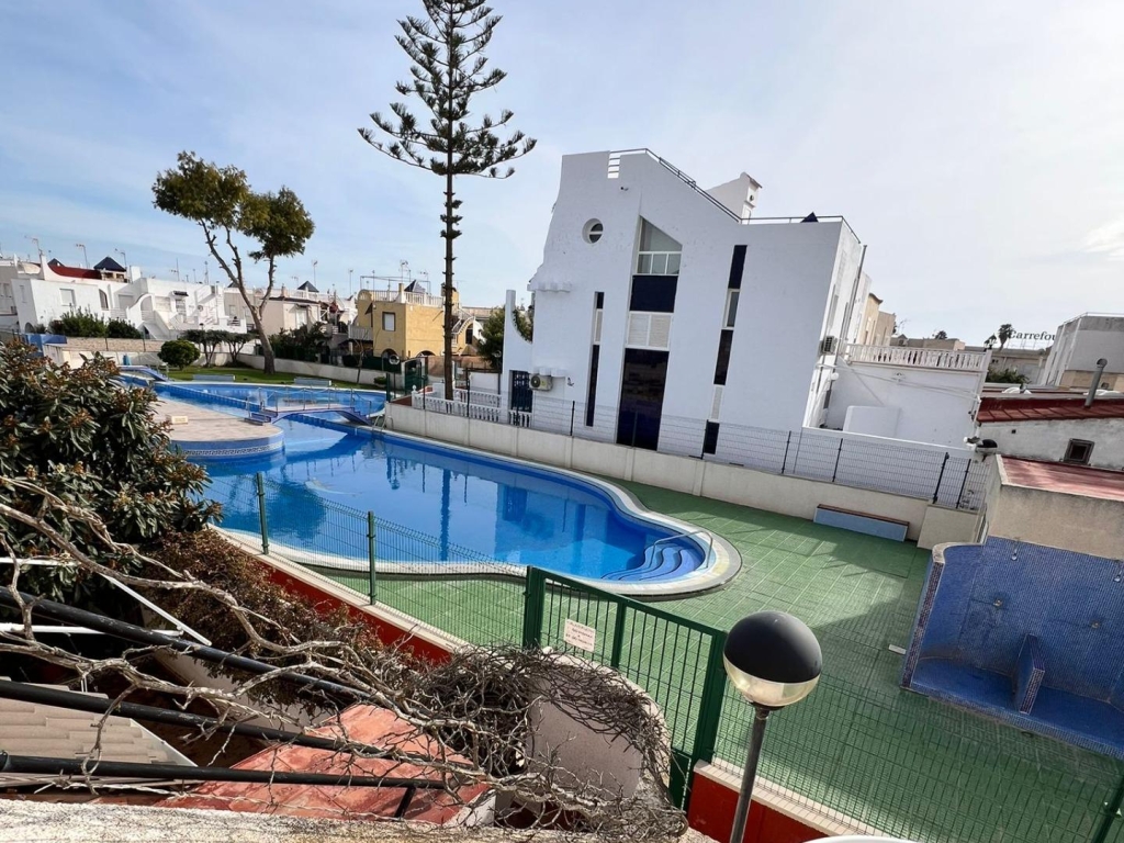 4 Bedroom 2 Bathroom Terraced house in Torrevieja