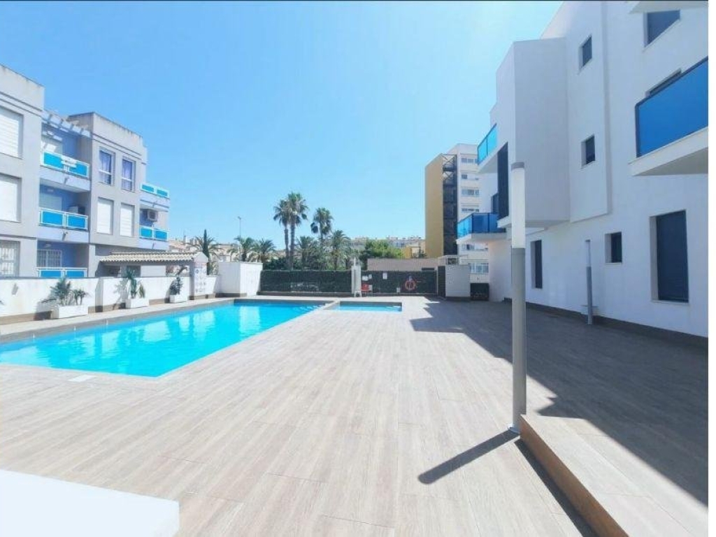 2 Bedroom 1 Bathroom  in Torrevieja