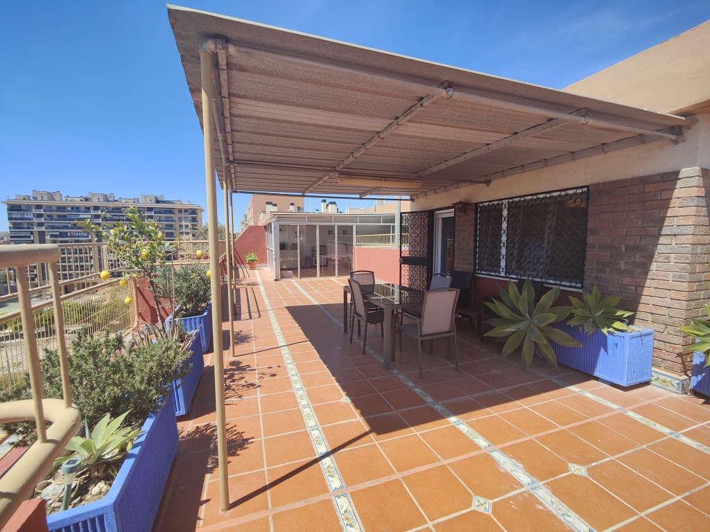 3 Bedroom 2 Bathroom  in Alicante