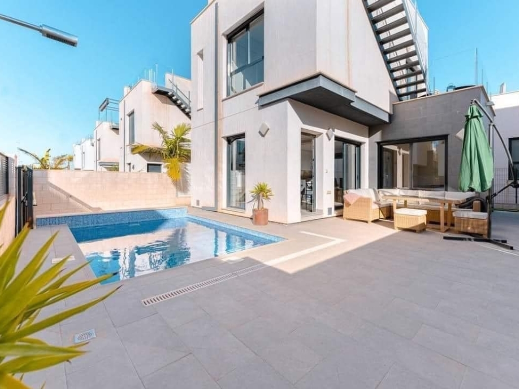 3 Bedroom 2 Bathroom  in Orihuela Costa